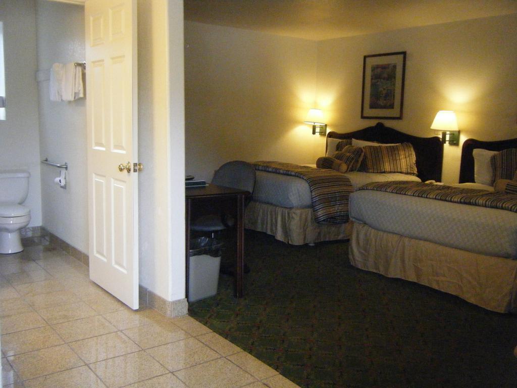 Rodeway Inn Near Downtown Monterey Exterior foto